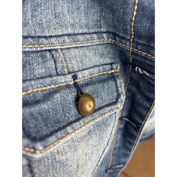 Dollhouse Distressed Denim Vest with Brass Toned Buttons and Frayed Seams Sz. S - Picture 6 of 8